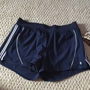 Women’s Avia side striped exercise shorts